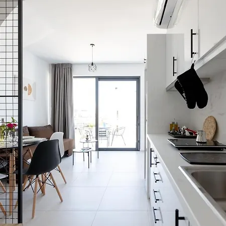 Pagani Blue - Luxury Maisonette B2