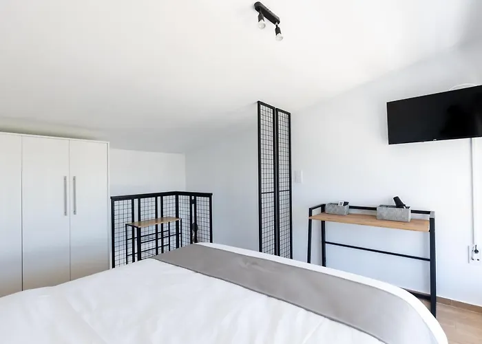 Pagani Blue - Luxury Maisonette B2 Διαμέρισμα Καλαμάτα