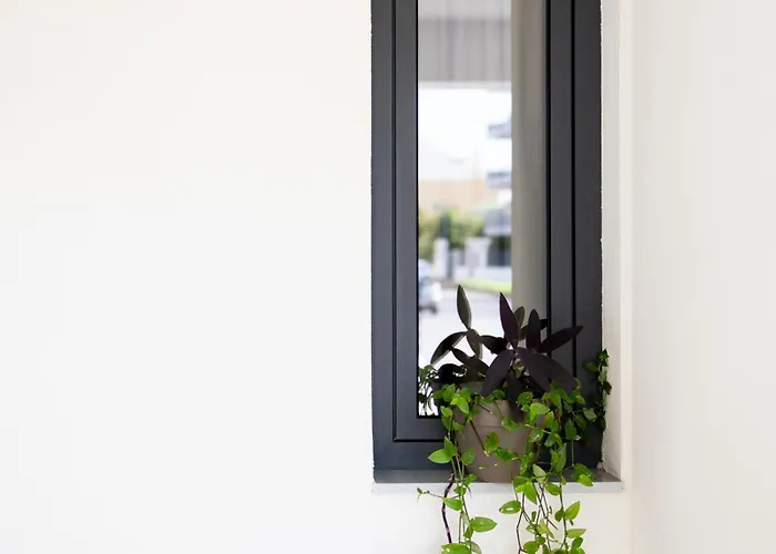 Pagani Blue - Luxury Maisonette B2